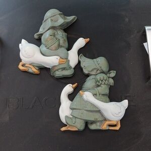 Vintage Burwood blue country kitchen goose and kids wall accents
